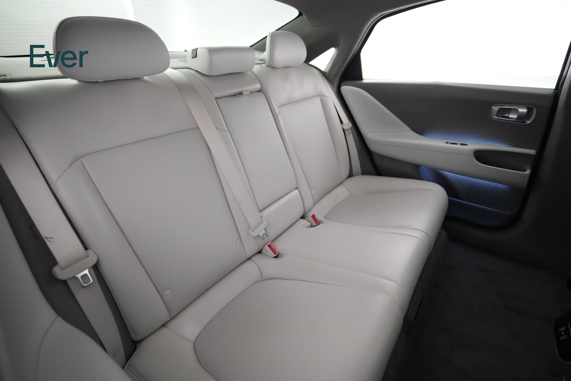 Used 2024 Hyundai Ioniq 6 Limited RWD image 5