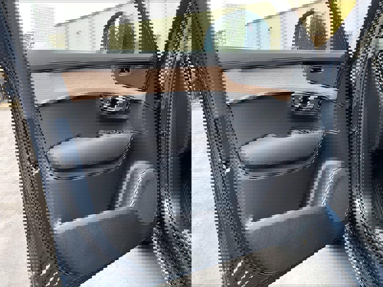 New 2026 Volvo XC90 B5 Plus w/ Protection Package image 24