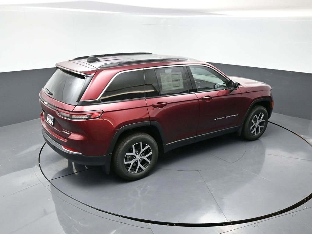 New 2025 Jeep Grand Cherokee Limited w/ Trailer Tow Package image 39