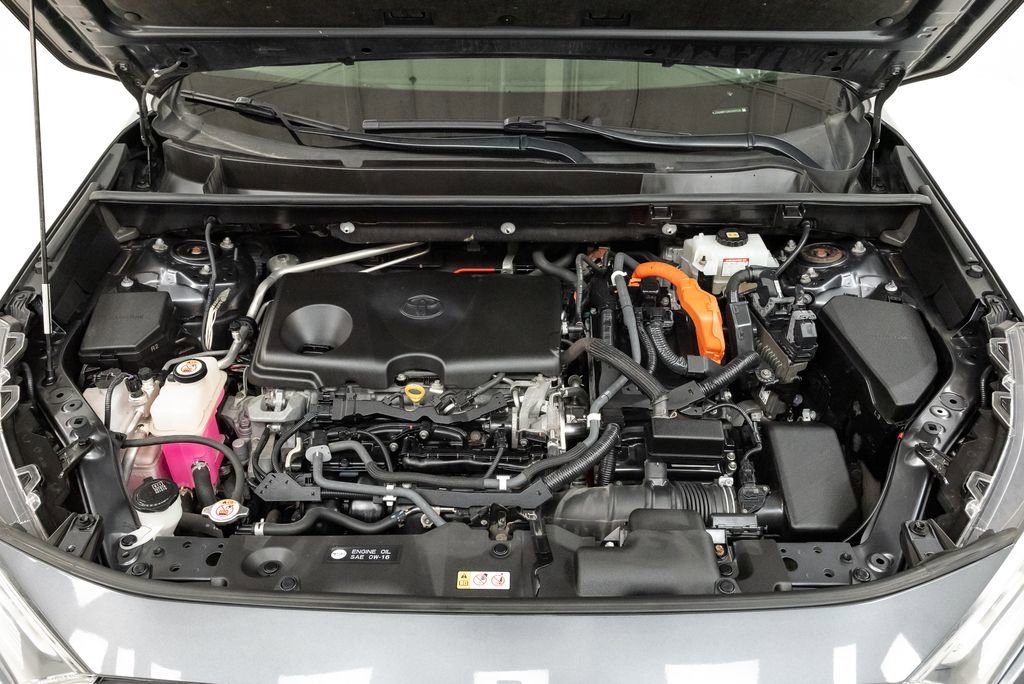 Used 2019 Toyota RAV4 Limited AWD/4WD image 4