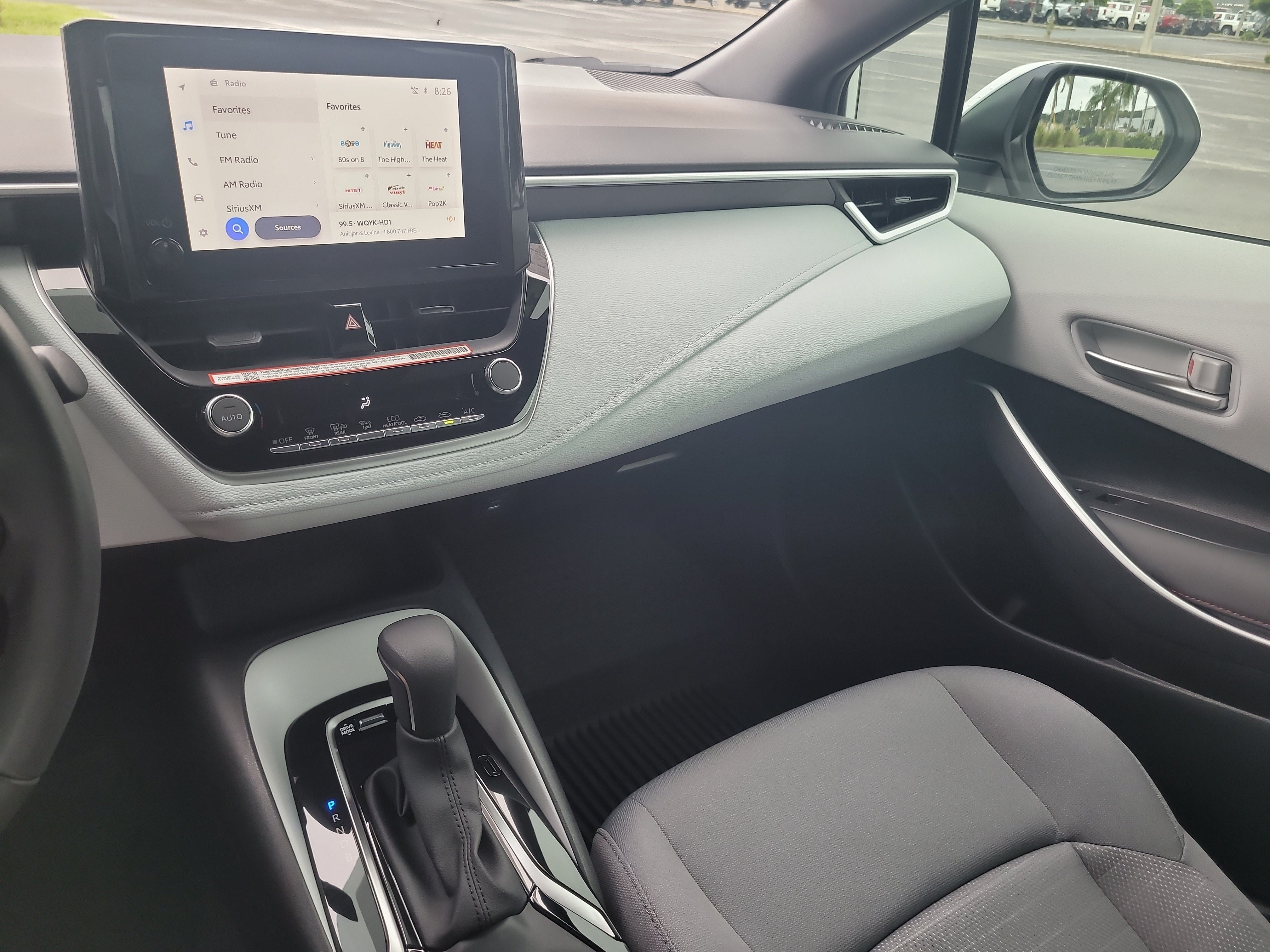 Used 2025 Toyota Corolla SE FWD image 19