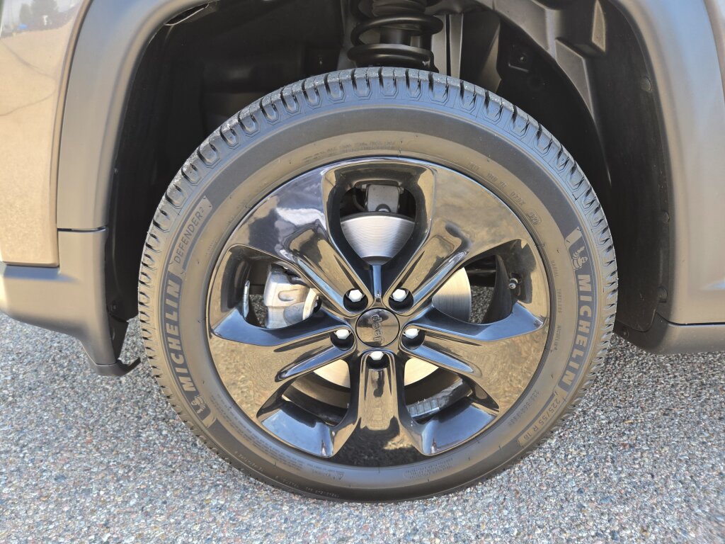 Used 2019 Jeep Compass Altitude AWD/4WD image 15