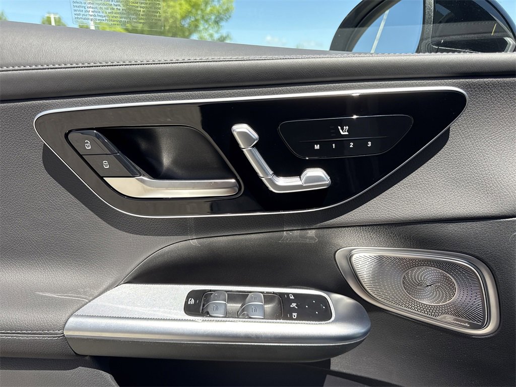 New 2025 Mercedes-Benz GLC 350e 4MATIC image 24