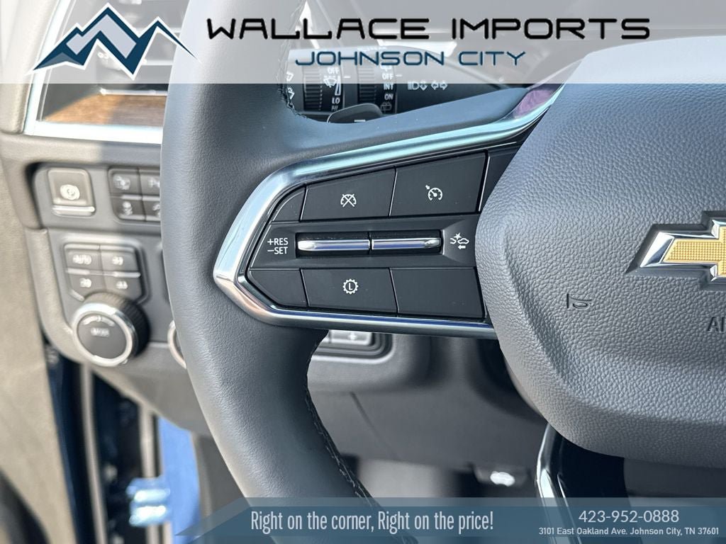 Used 2025 Chevrolet Suburban High Country w/ Sun And Tow Package AWD/4WD image 31