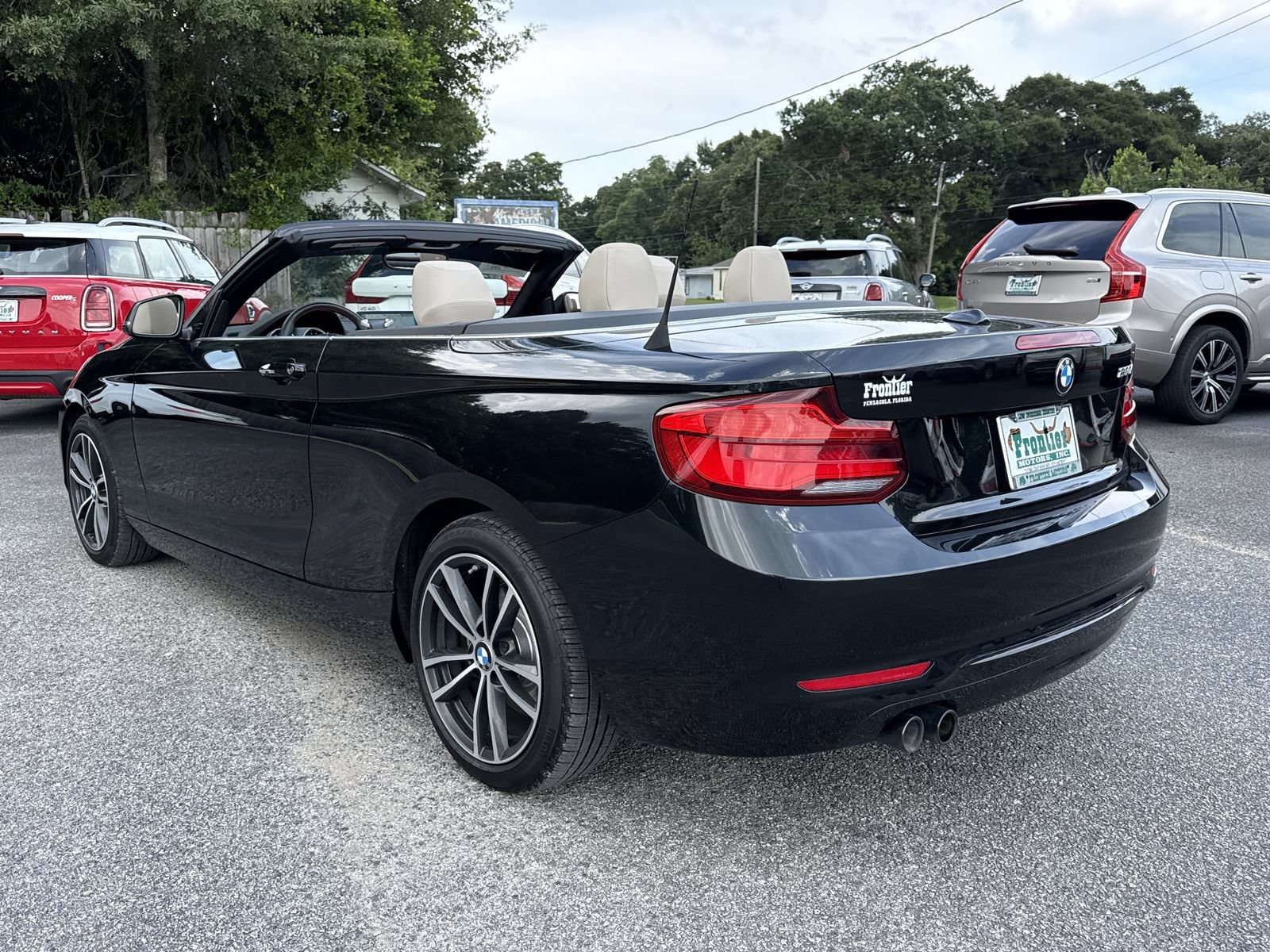 Used 2018 BMW 230i Convertible RWD image 2
