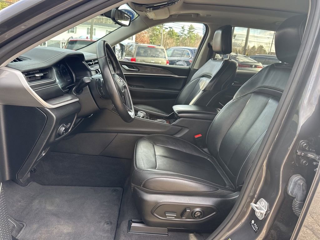 Used 2022 Jeep Grand Cherokee L Limited image 16