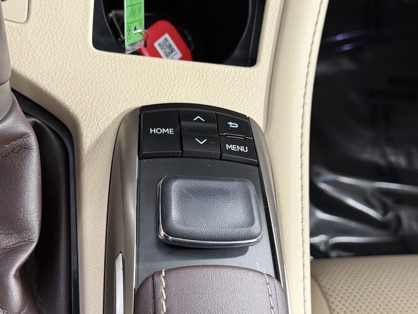 Used 2017 Lexus ES 350 w/ Navigation System Package FWD image 22