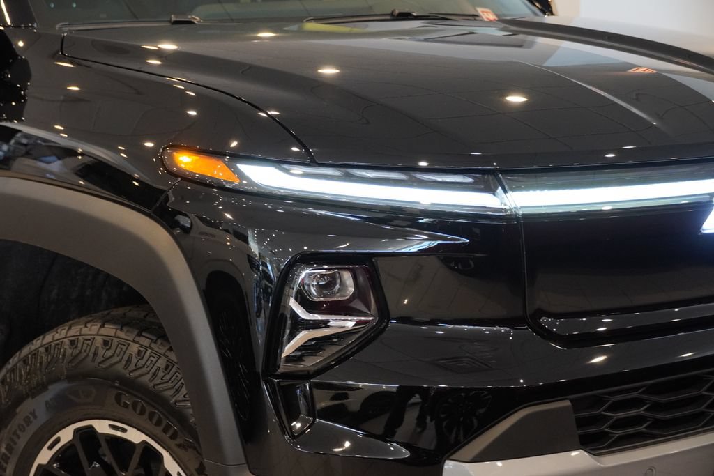 New 2026 Chevrolet Silverado EV Trail Boss AWD/4WD image 30