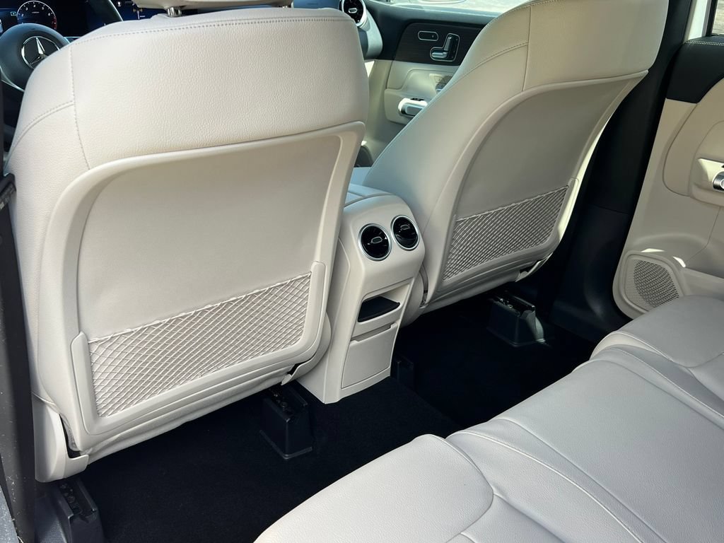 New 2026 Mercedes-Benz GLB 250 4MATIC image 33