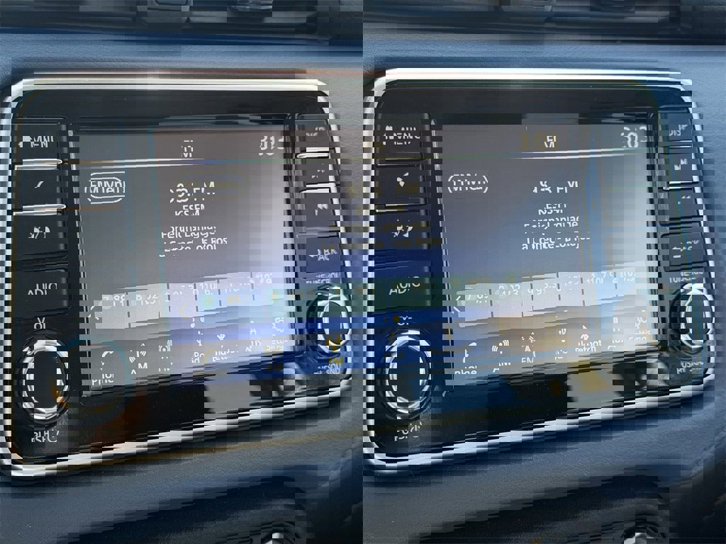 Used 2025 Nissan Versa SV image 17