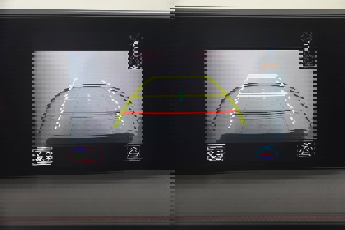 Used 2020 Lexus UX 250h F Sport image 10