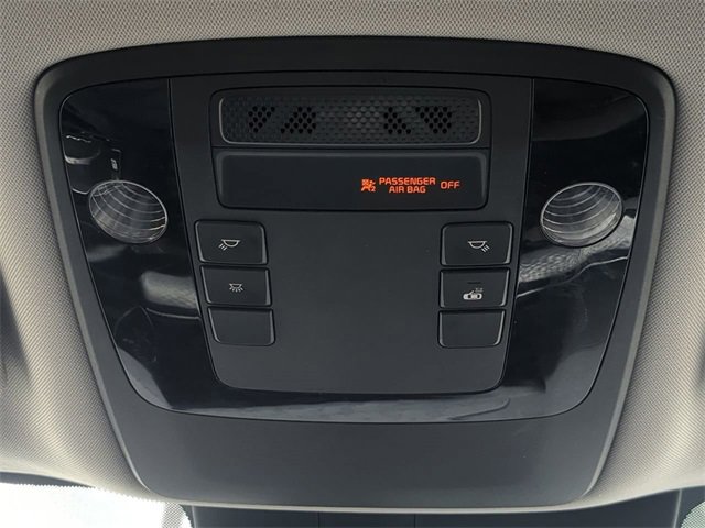 Used 2024 Kia Carnival LX image 24