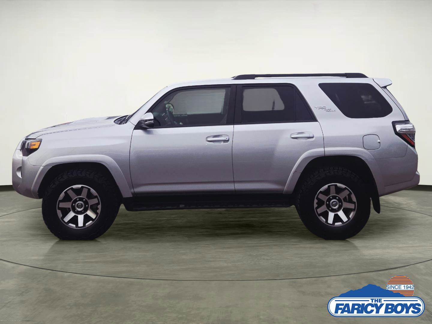 Used 2021 Toyota 4Runner TRD Off-Road Premium AWD/4WD image 2