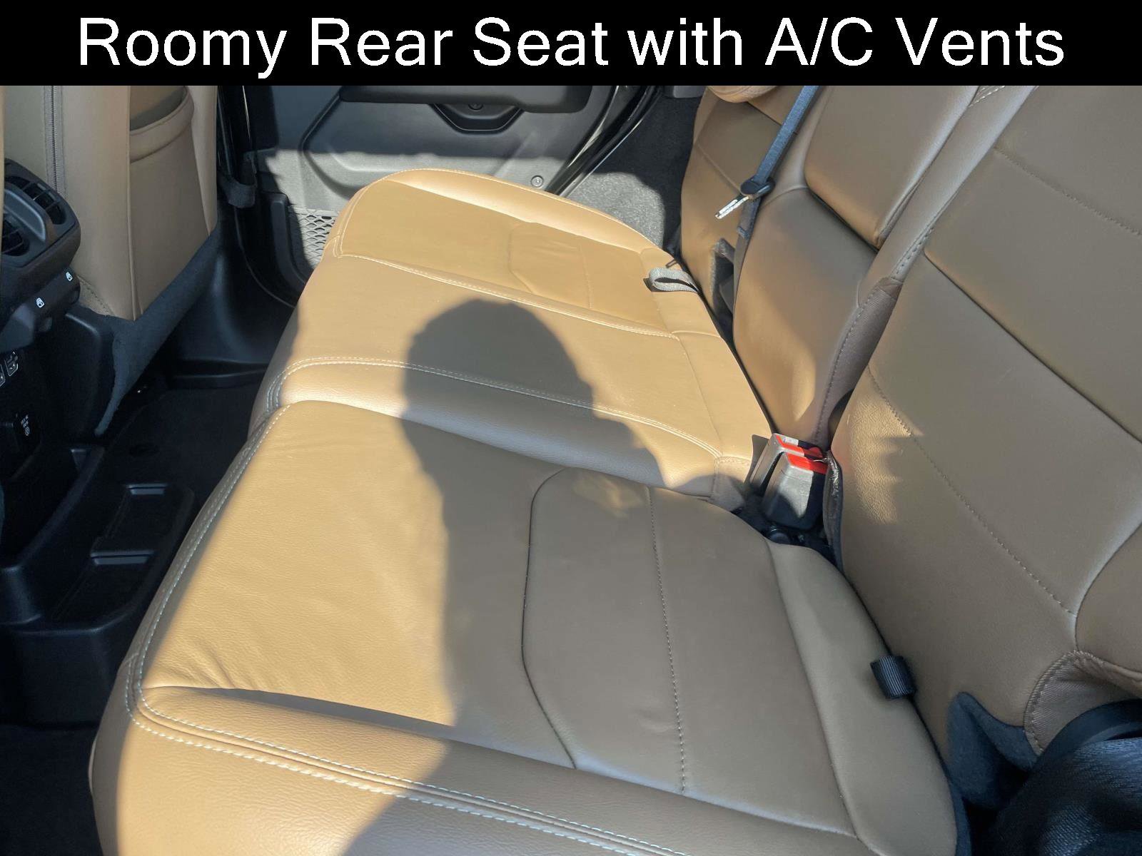 Used 2021 Jeep Wrangler Unlimited Sahara w/ Cold Weather Group image 19