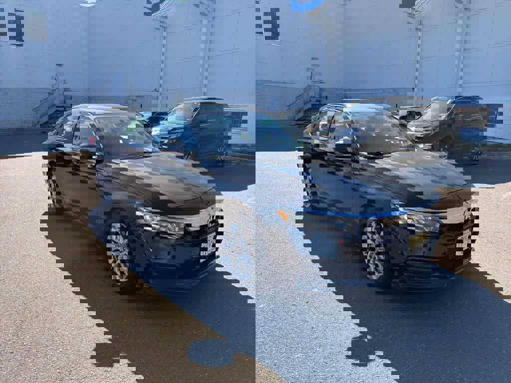 Used 2019 Honda Accord LX image 18