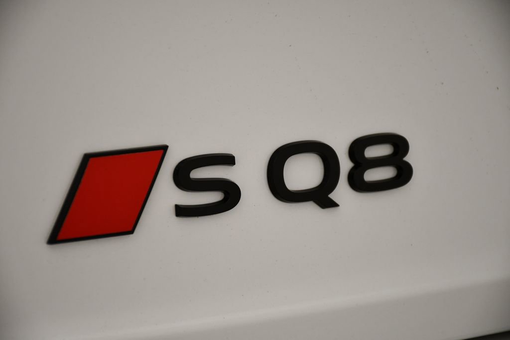 New 2026 Audi SQ8 Prestige image 9