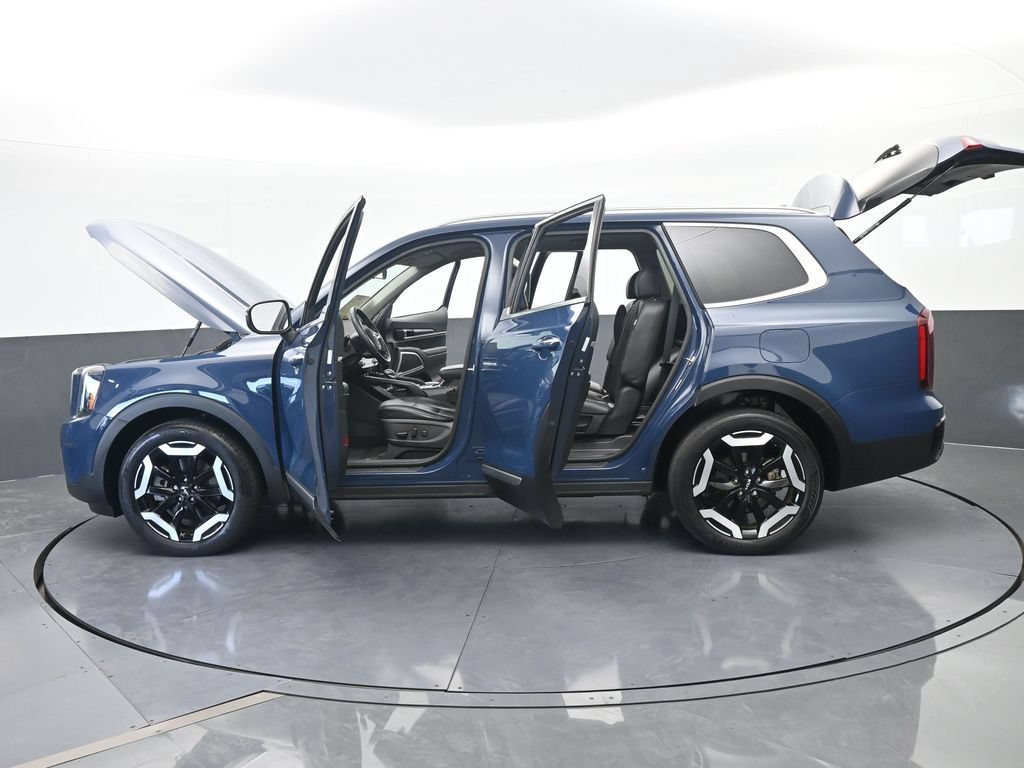 Used 2024 Kia Telluride S FWD image 70
