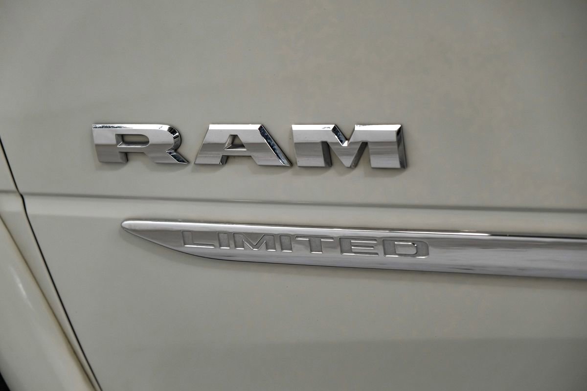 Used 2022 RAM 3500 Limited AWD/4WD image 53