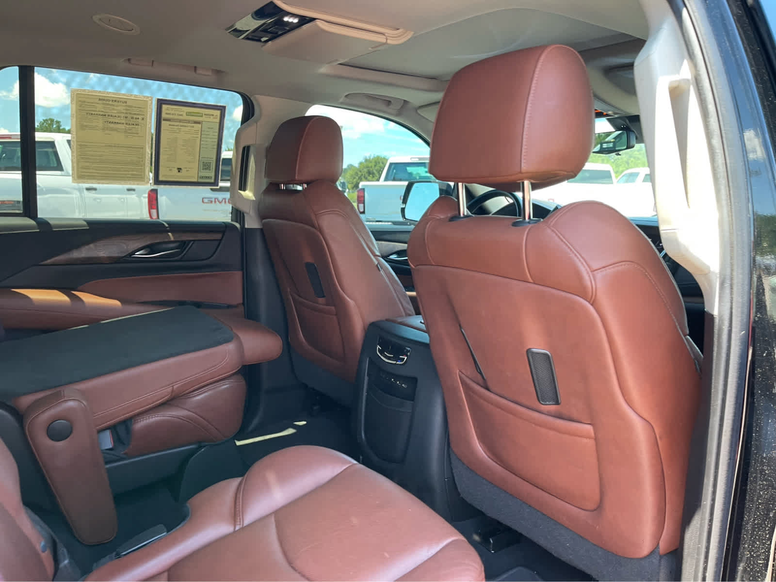 Used 2017 Cadillac Escalade Premium Luxury AWD/4WD image 30