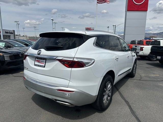 Used 2024 Buick Enclave Premium AWD/4WD image 10