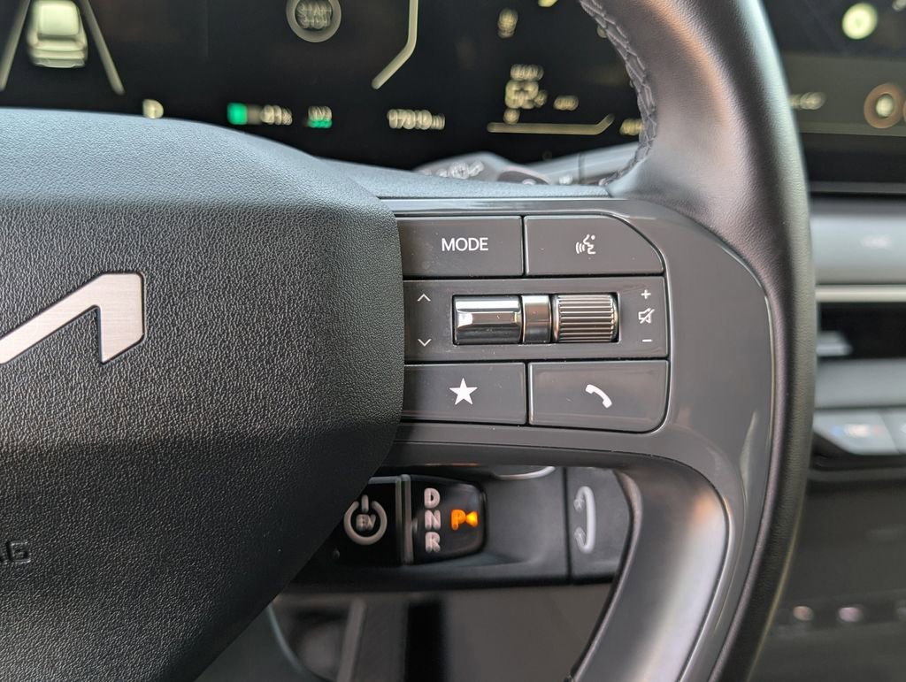 Certified 2024 Kia EV9 Wind AWD/4WD image 27