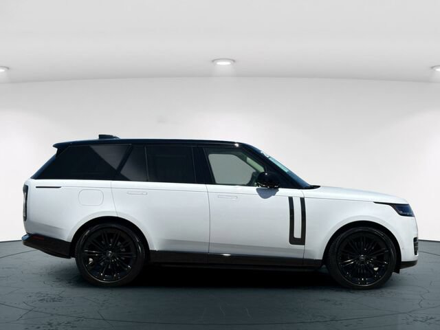 Used 2024 Land Rover Range Rover SE AWD/4WD image 7