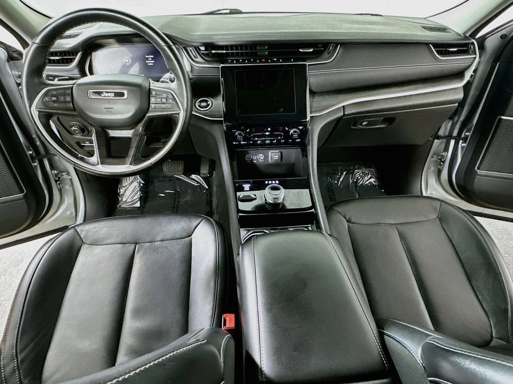 Used 2021 Jeep Grand Cherokee L Limited AWD/4WD image 17