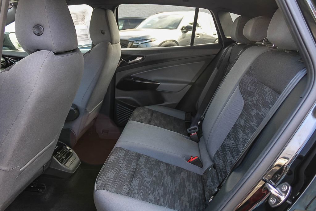 Used 2022 Volkswagen ID.4 Pro image 18