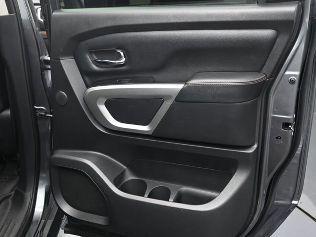 Used 2017 Nissan Titan SL w/ Chrome Package image 31