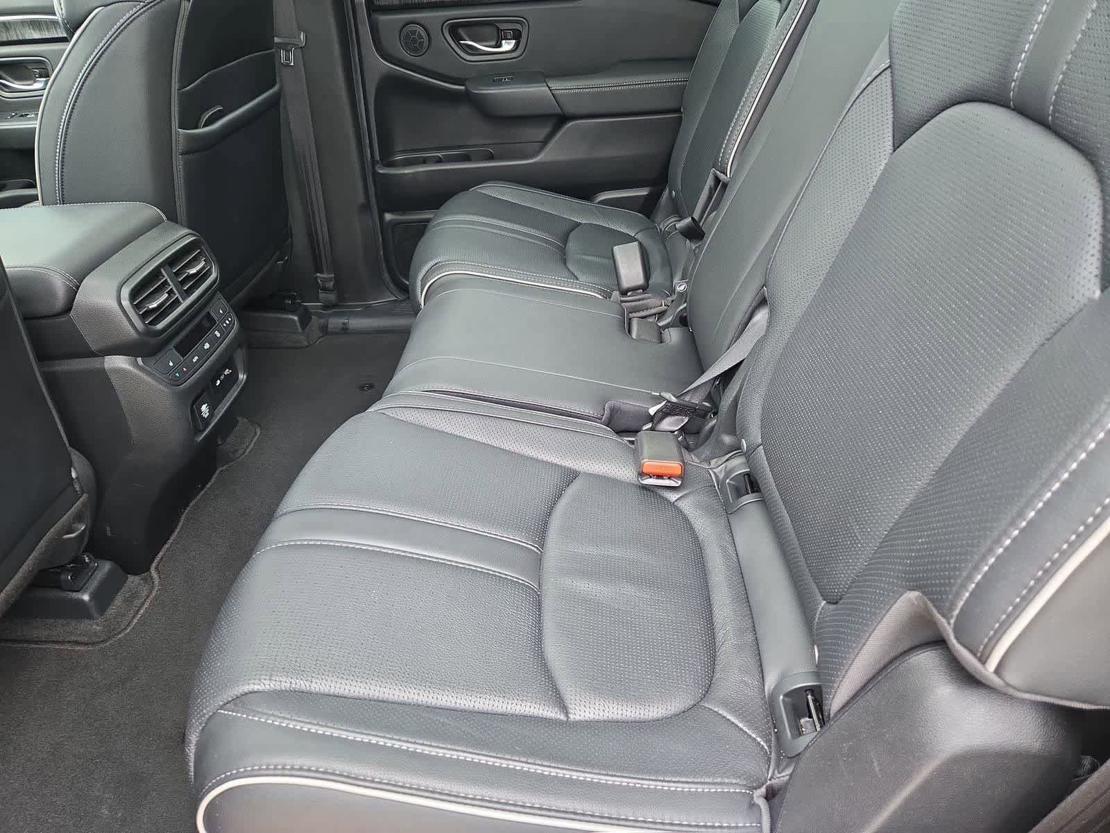 Used 2024 Honda Pilot Elite image 18