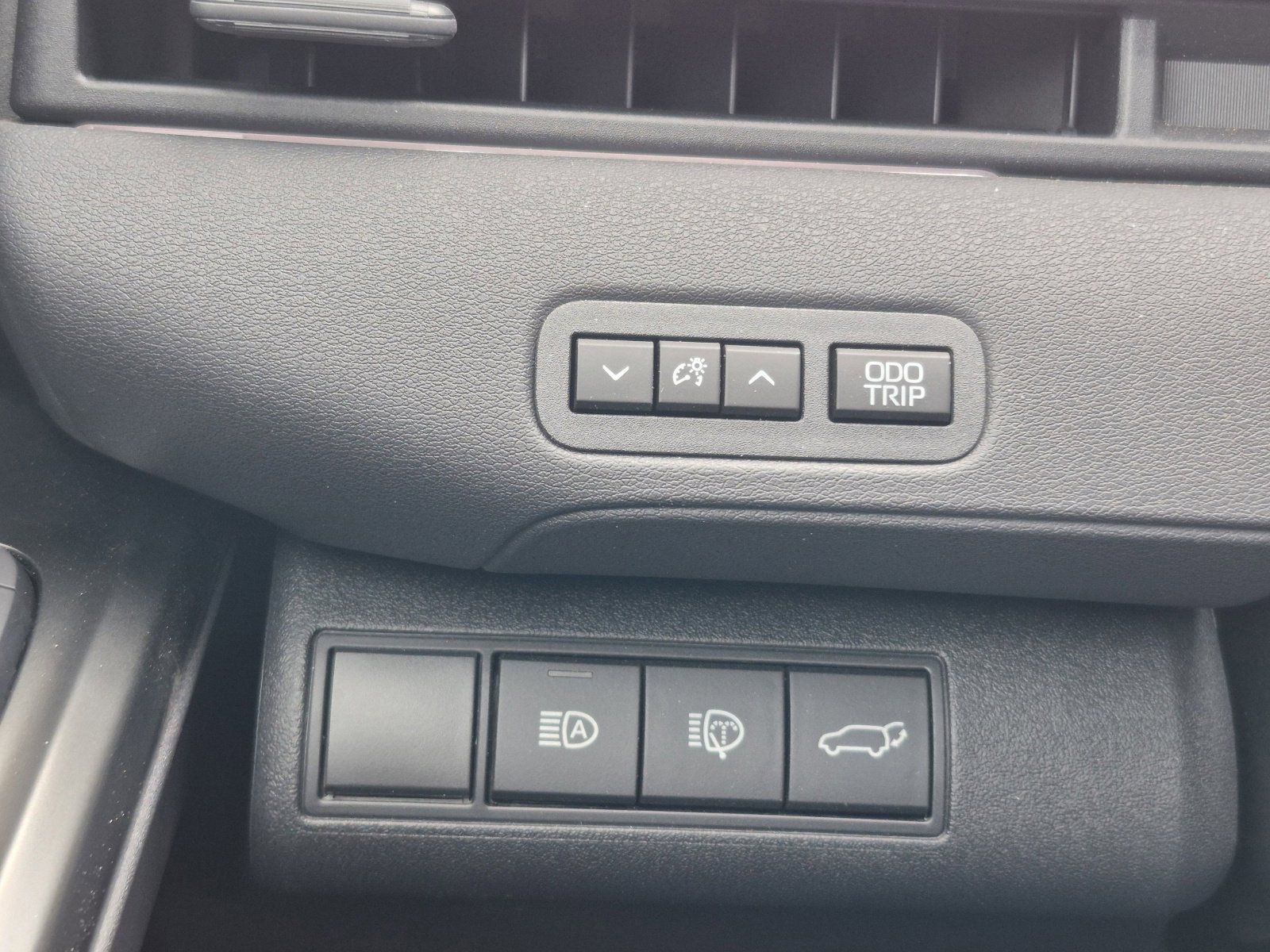 Certified 2026 Toyota bZ image 36