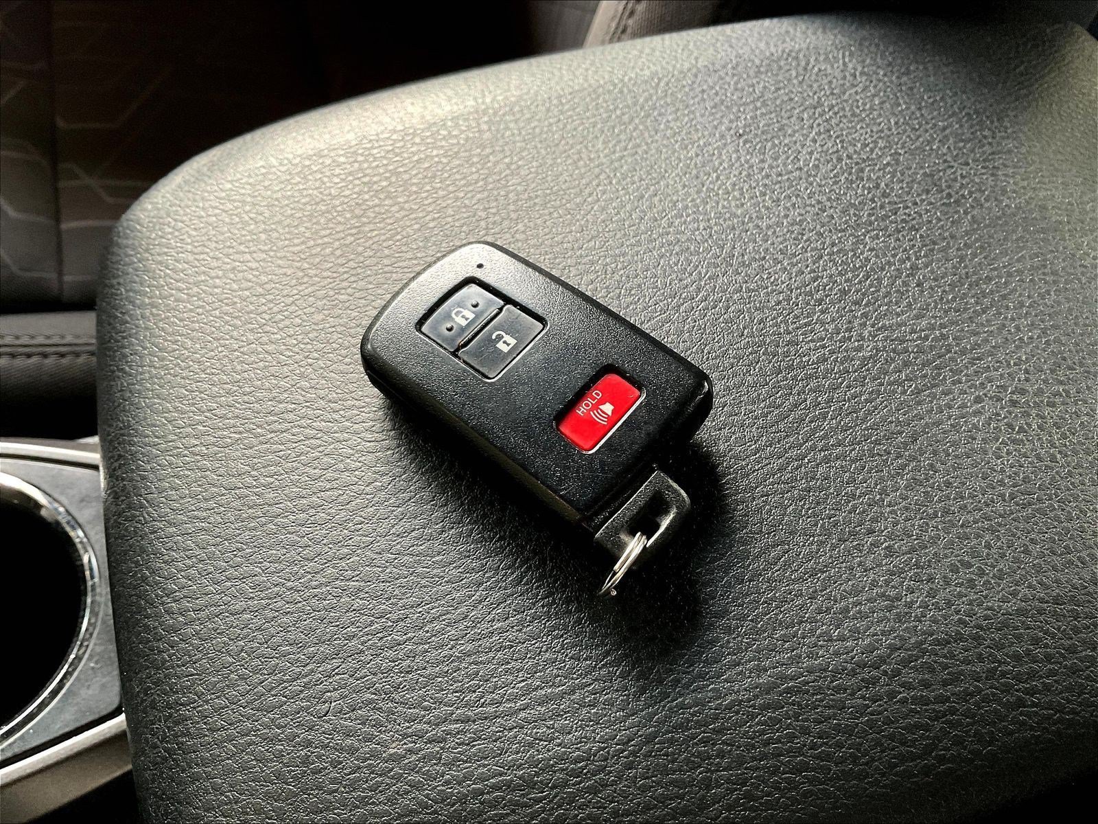 Used 2017 Toyota Tacoma SR5 RWD image 33