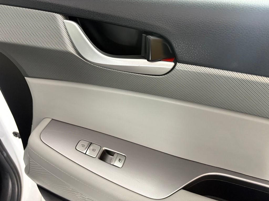 Used 2025 Hyundai Palisade SEL FWD image 13