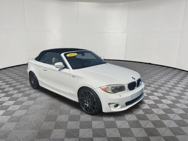 Used 2013 BMW 128i Convertible RWD image 3