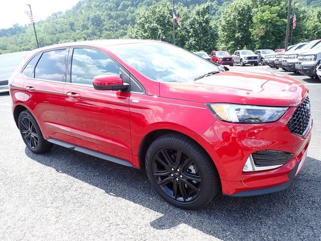 Certified 2024 Ford Edge ST-Line AWD/4WD image 11