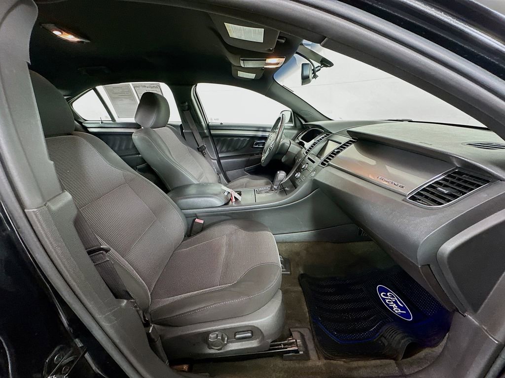Used 2013 Ford Taurus SEL image 24