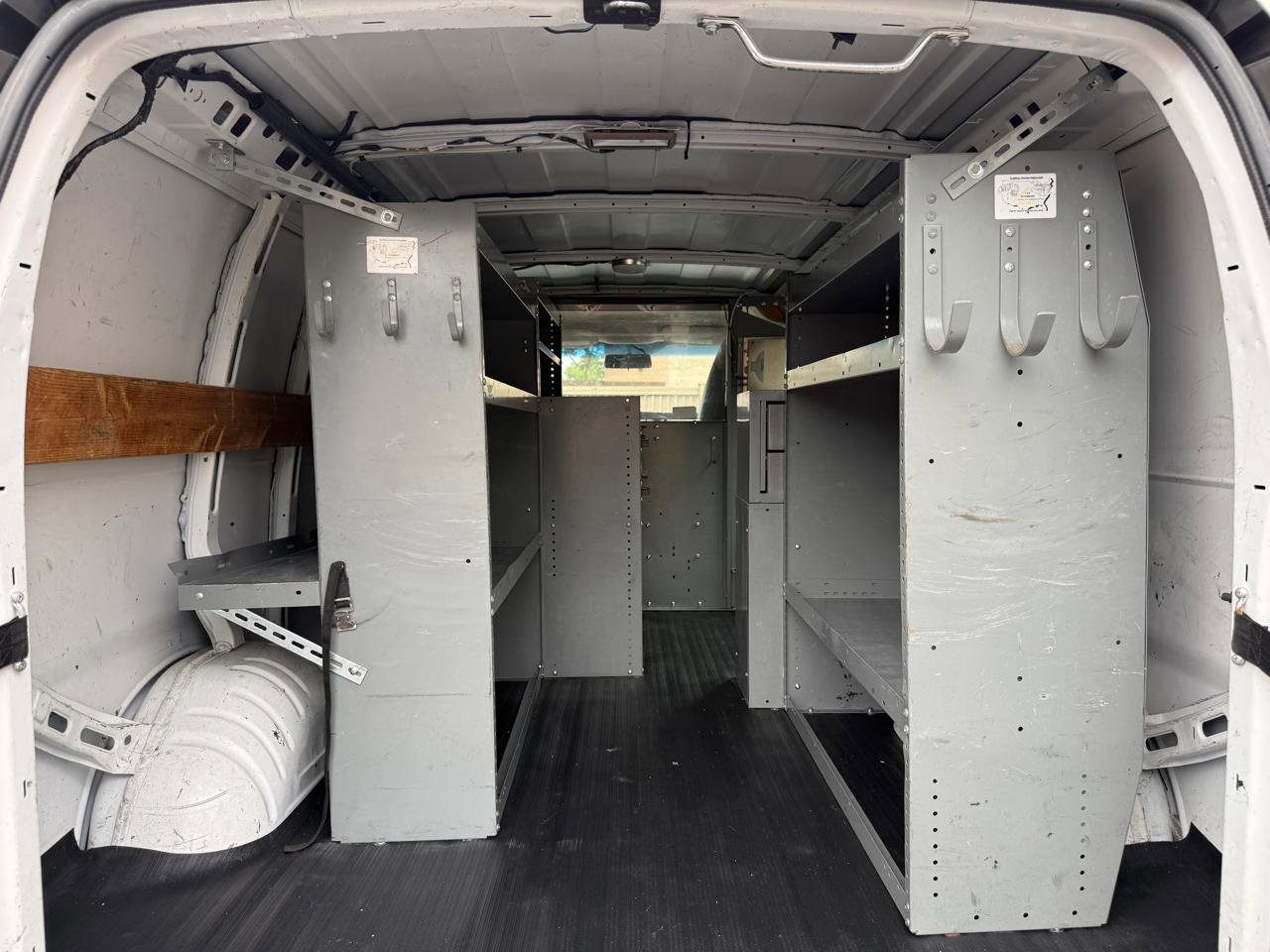 Used 2013 Chevrolet Express 2500 image 9