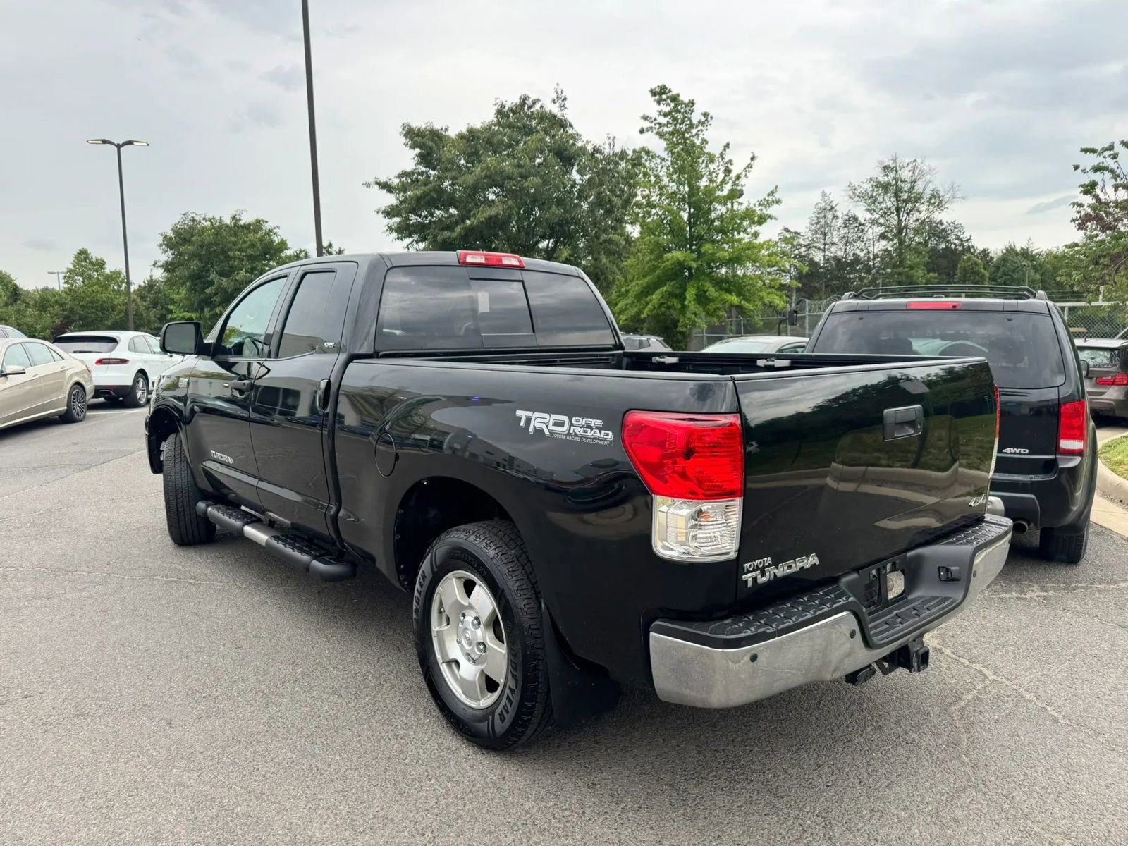 Used 2011 Toyota Tundra 4x4 Double Cab image 6