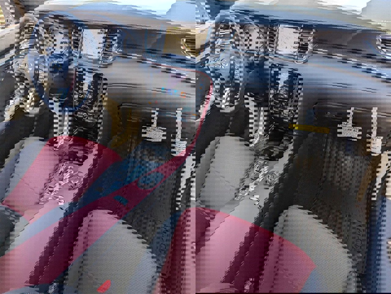 New 2025 INFINITI QX50 Sport image 12