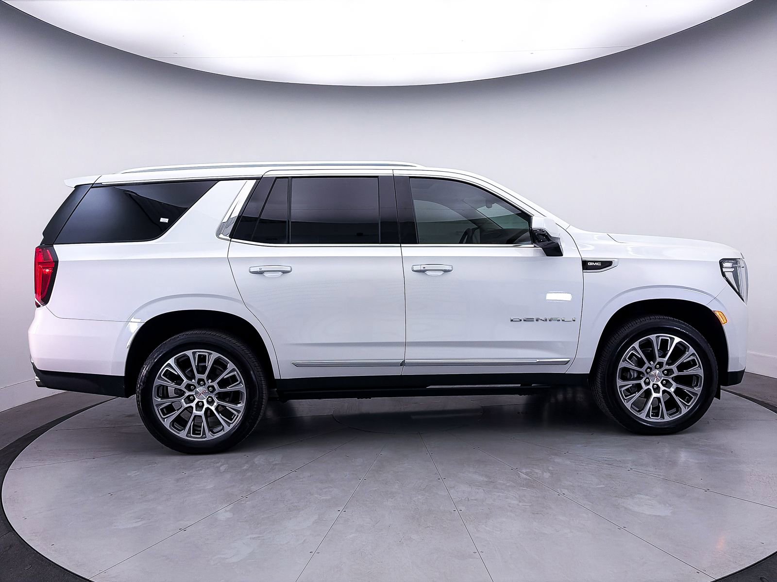 Used 2024 GMC Yukon Denali w/ Max Trailering Package image 44