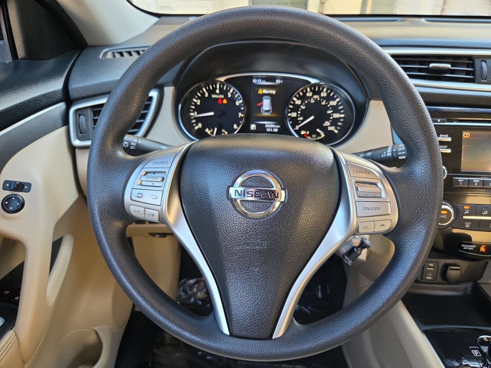 Used 2016 Nissan Rogue S FWD image 12