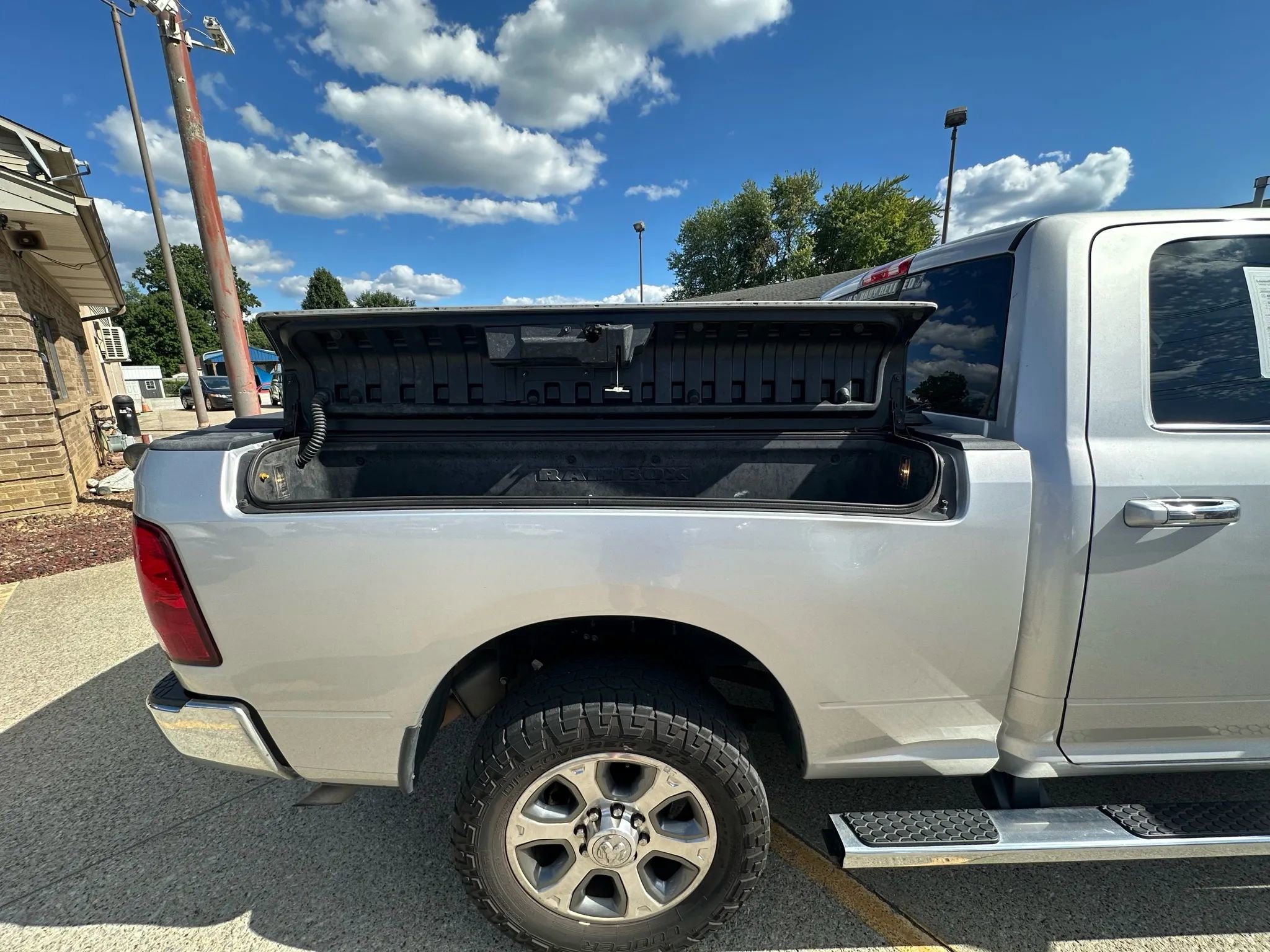 Used 2018 RAM 2500 Big Horn image 9