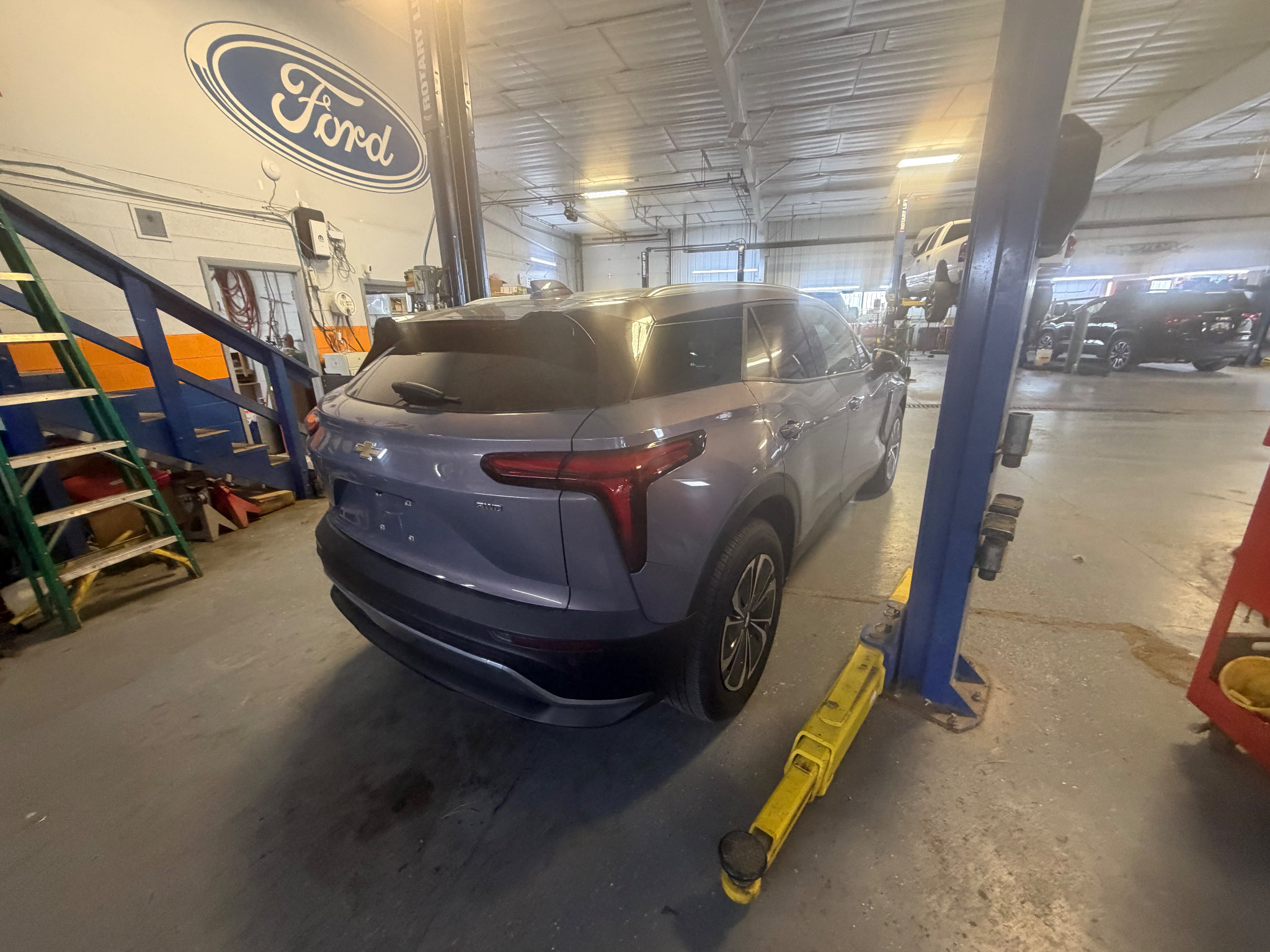 Used 2024 Chevrolet Blazer EV LT AWD/4WD image 32