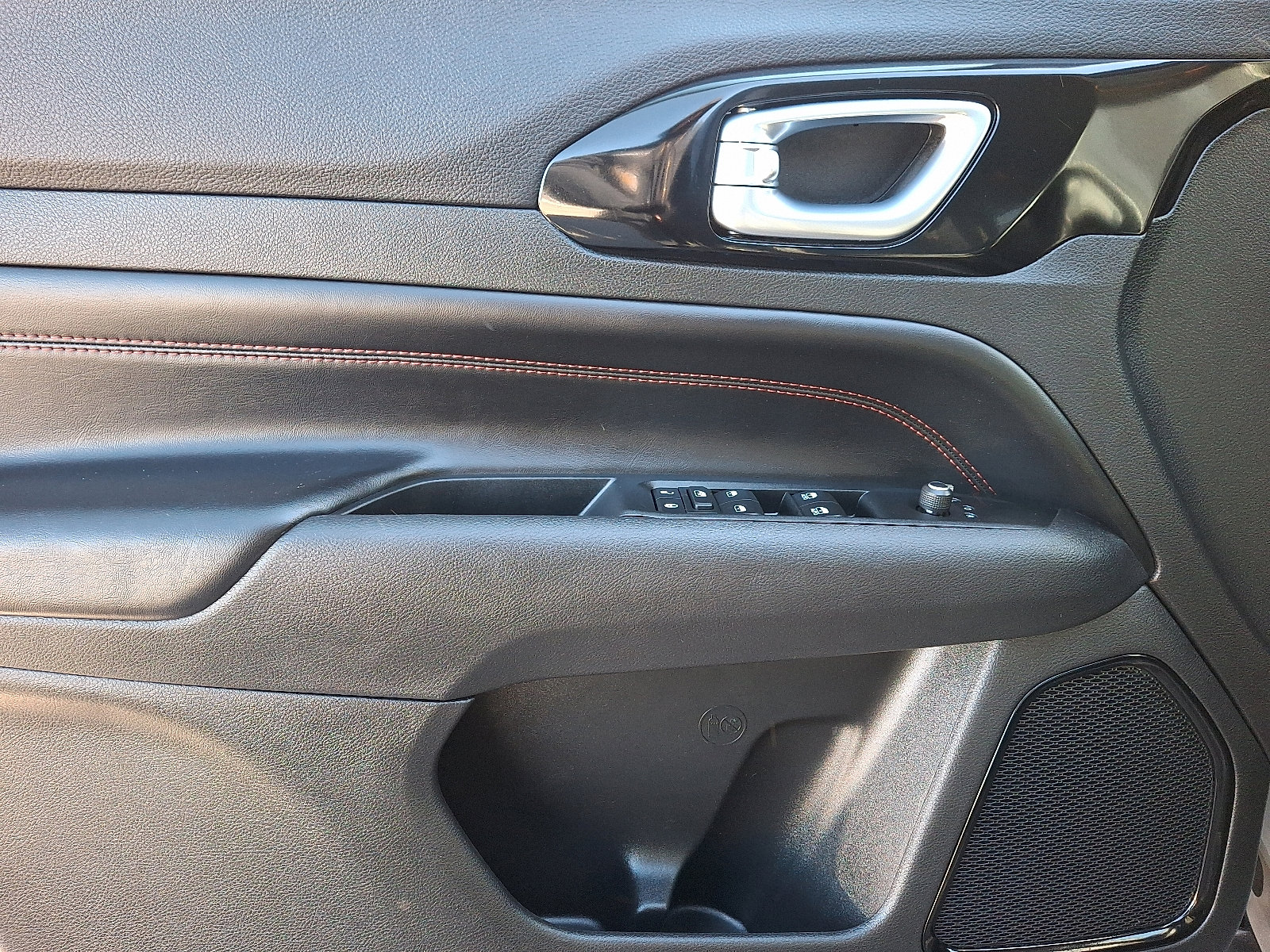 Certified 2022 Jeep Compass Trailhawk w/ Trailhawk Convenience Group image 13