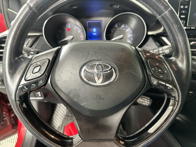 Used 2018 Toyota C-HR XLE FWD image 18