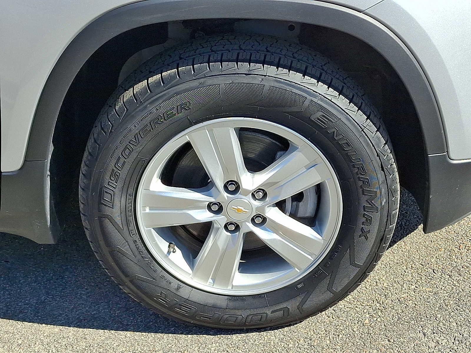 Used 2022 Chevrolet Trax LT w/ LT Convenience Package image 8