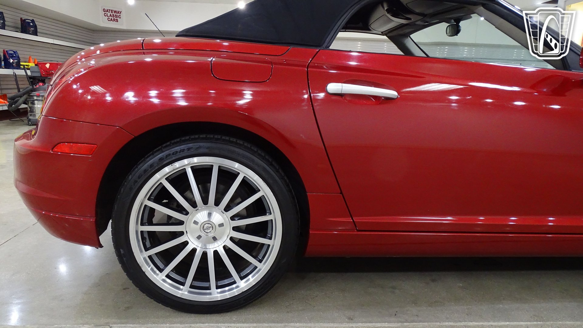 Used 2007 Chrysler Crossfire Convertible w/ Special Edition Group RWD image 31