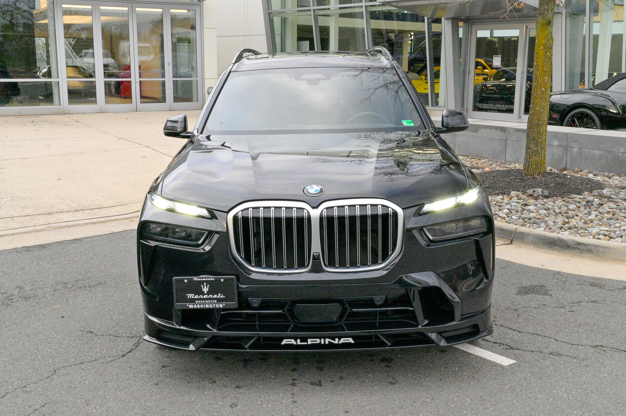 Used 2025 BMW ALPINA XB7 image 2