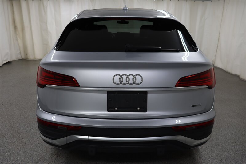 Used 2022 Audi Q5 2.0T Prestige AWD/4WD image 5