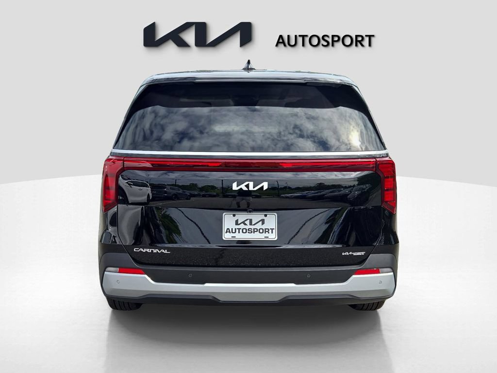 Certified 2025 Kia Carnival FWD image 4